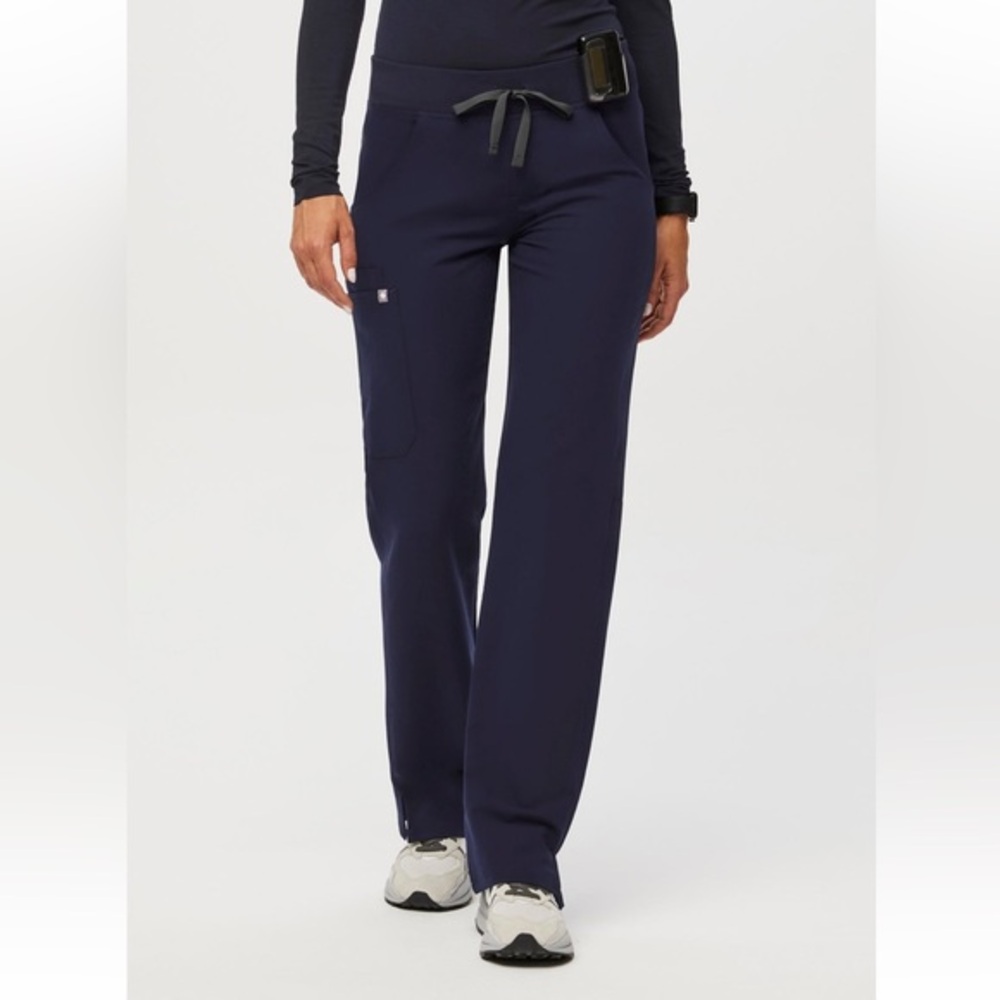 Size XLP KadeCargo scrub pants
